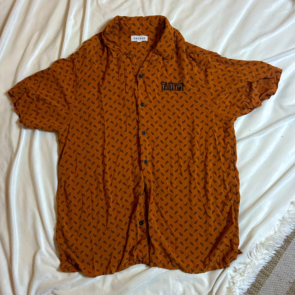 Pac sun casual button down shirt size large color is orange with paisley print
